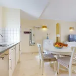 Apartment Schöne Direkt Am Mit Meerblick, Wlan *